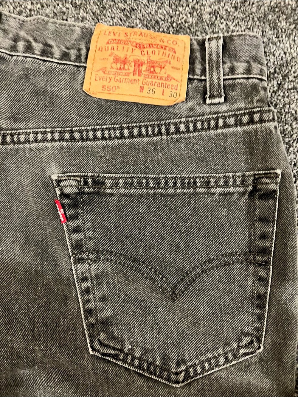 Vintage gray soft Levi’s 550 relaxed fit 36x30 actual 34x28 perfectly broken in